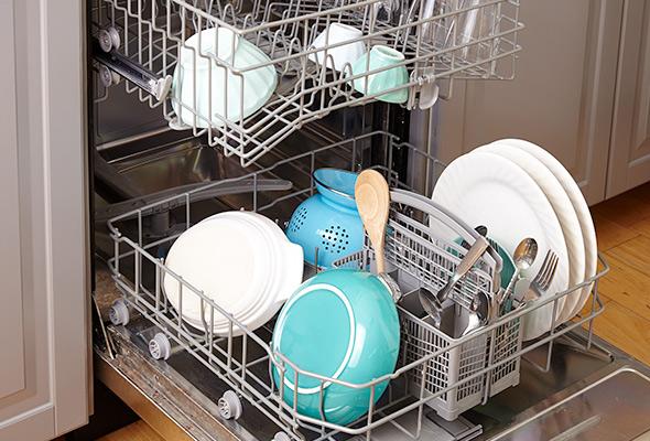 شستن کدام ظروف در ماشین ظرفشویی ممنوع است؟