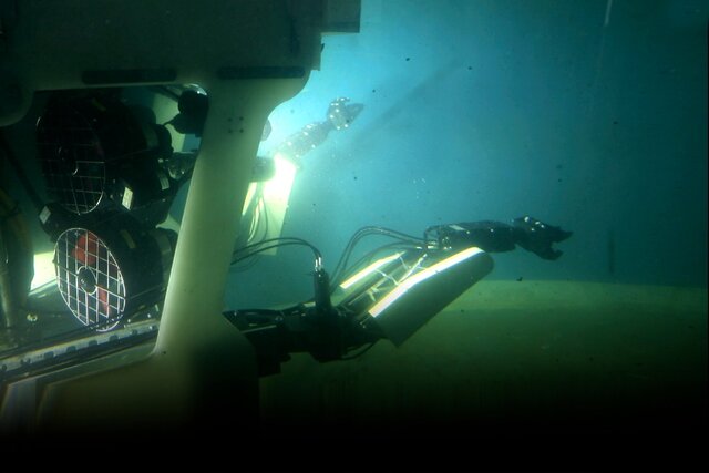 طراحی و ساخت نخستین ربات زیر آبی آب‌ های عمیق