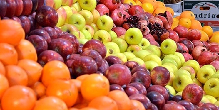 میوه در حال حذف شدن از سبد غذایی مردم