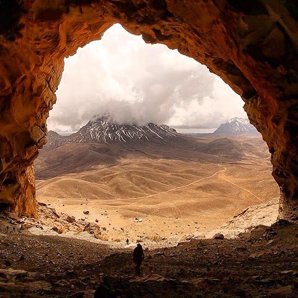 ایوب؛ بزرگ ‌ترین غار آذرین کشور / عکس