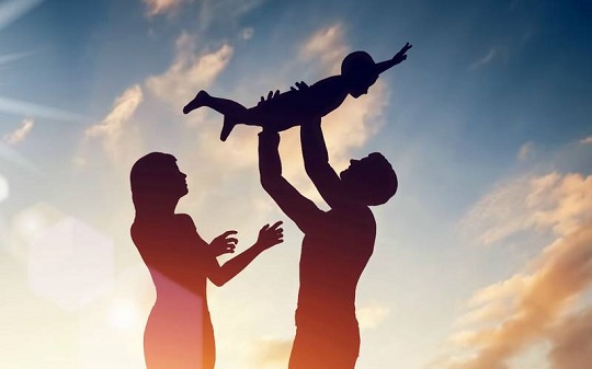 فرزند مهمتر است یا همسر؟