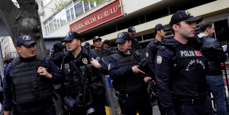 بازداشت ۳۰ نفر در ترکیه به بهانه کودتای نافرجام