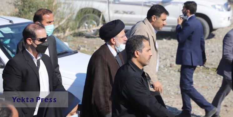 رئیس‌جمهور از بندر شهید رجایی بازدید کرد