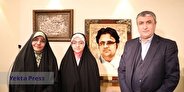 اسلامی با خانواده شهید رضایی نژاد دیدار کرد