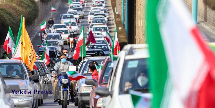 آغاز رژه خودرویی 22 بهمن در یزد همزمان با سراسر ایران