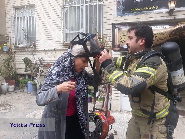 ۹ مصدوم در آتش سوزی ساختمان مسکونی در تهران