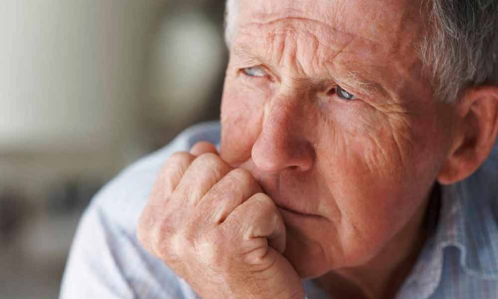 خطر خودکشی در سالمندان مبتلا به زوال عقل
