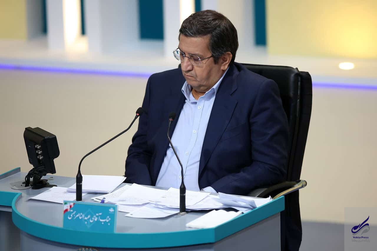 حافظه ضعیف همتی در اقتصاد / دروغ پراکنی و مظلوم نمایی برای جذب افکار عمومی ضعیف همتی در اقتصاد / دروغ پراکنی و مظلوم نمایی برای جذب افکار عمومی