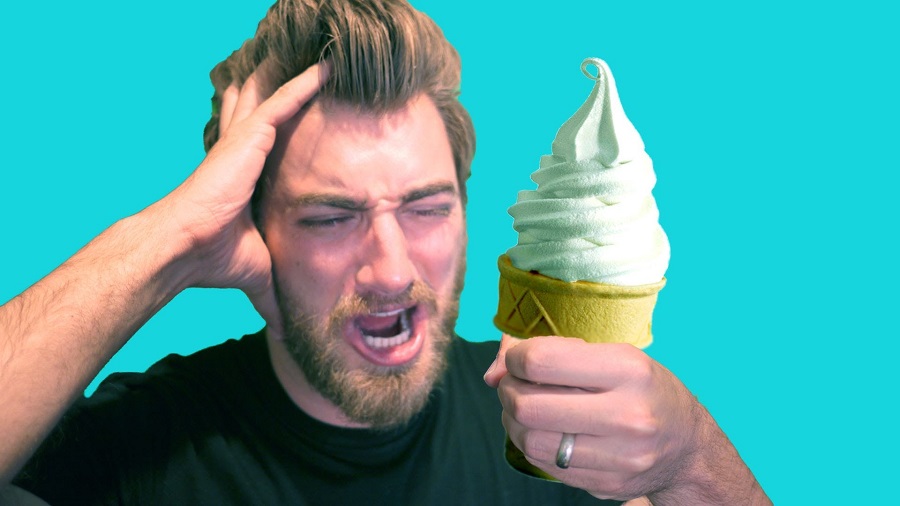 علت یخ‌ زدگی مغز بعد از خوردن بستنی