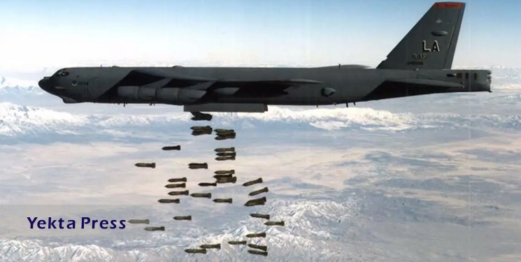 پرتاب بمب افکن های بی-52 آمریکا به افغانستان برای مقابله با طالبان