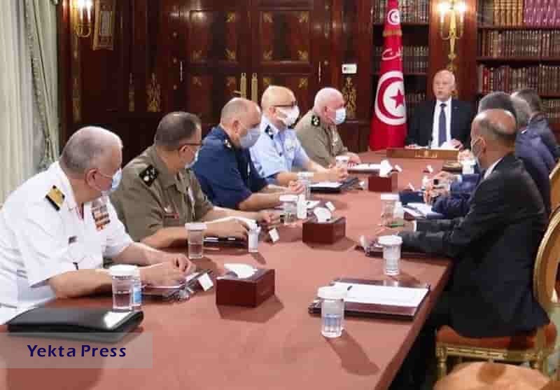 آیا تصمیم رئیس جمهور تونس کودتا بود؟