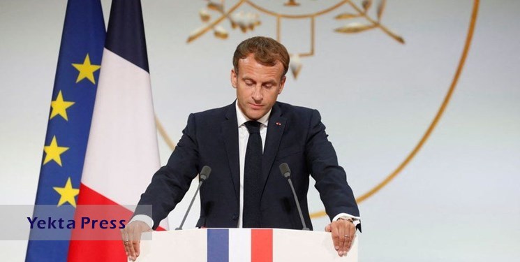اقدام جنجالی ماکرون برای تغییر رنگ پرچم فرانسه