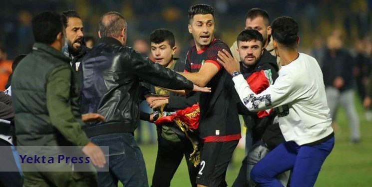 جنجال در فوتبال عراق / درگیری شدید میان هواداران اربیل و الشرطه +فیلم و تصاویر