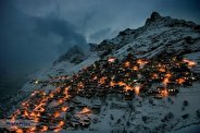 روستایی در ایران که شب‌ها مانند اکلیل می‌درخشد
