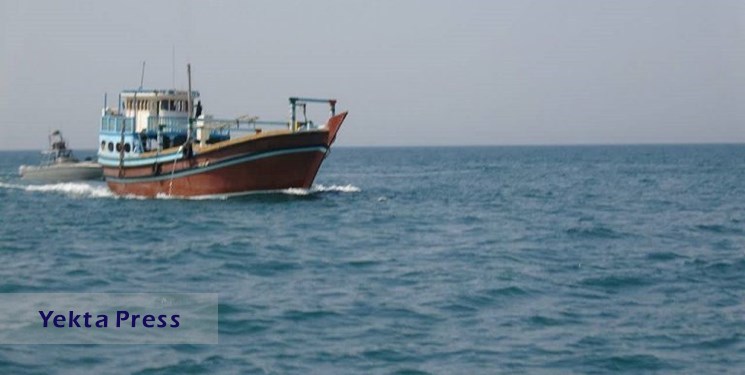 شناور حامل ۹۰ هزار لیتر سوخت قاچاق در خلیج‌ فارس توقیف شد