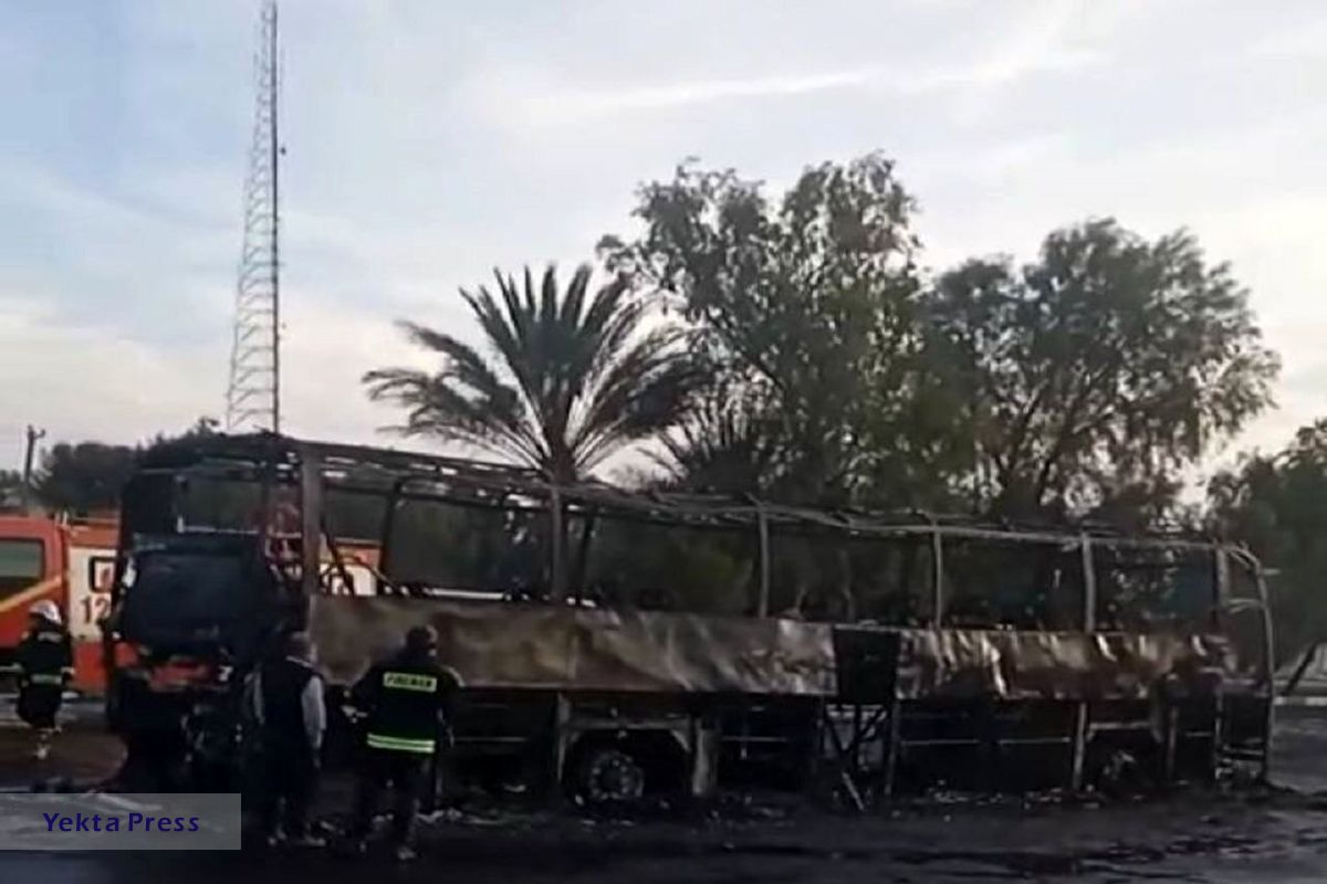 اتوبوس اصفهان-زاهدان در آتش سوخت