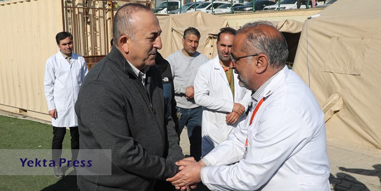 وزیر خارجه ترکیه از بیمارستان سیار ارتش جمهوری اسلامی در شهر زلزله زده آدی‌یامان بازدید کرد