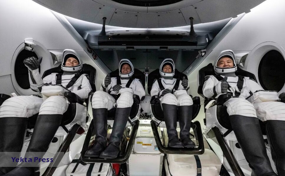 بازگشت ۴ فضانورد با کپسول اسپیس ایکس پس از ماه‌ها دوری از خانه
