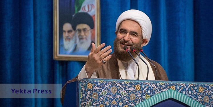خطیب جمعه تهران: آمریکا به توافق با ایران نیاز دارد پس با شرایط ما کنار بیاید