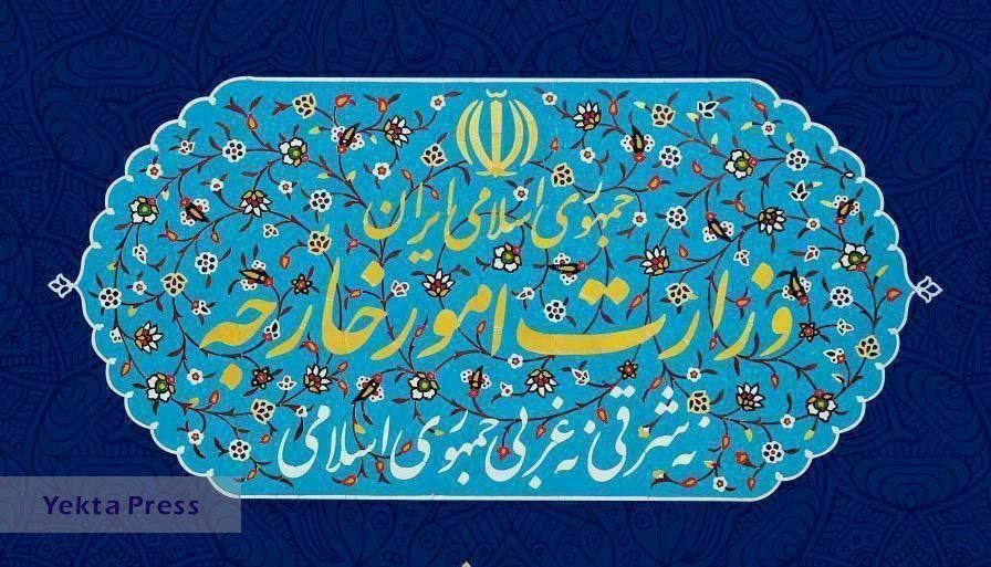 واکنشار مکرون با یکی از چهره‌های معاند ضد ایرانی