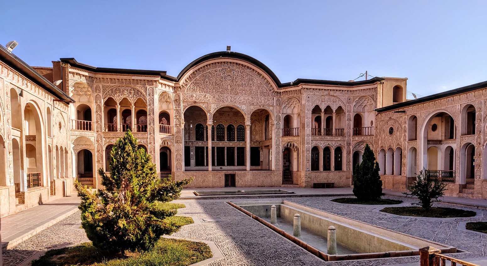 عروس خانه های ایران 