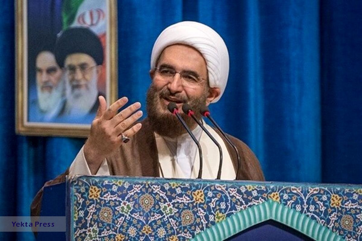 خطیب نماز جمعه: استکبار جهانی نمی‌خواهد جمهوری اسلامی پیشرفت کند