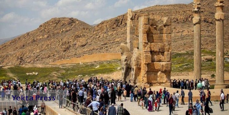 بیش از یک میلیون و ۳۵۹ هزار نفر گردشگر وارد اماکن تاریخی‌فرهنگی فارس شدند