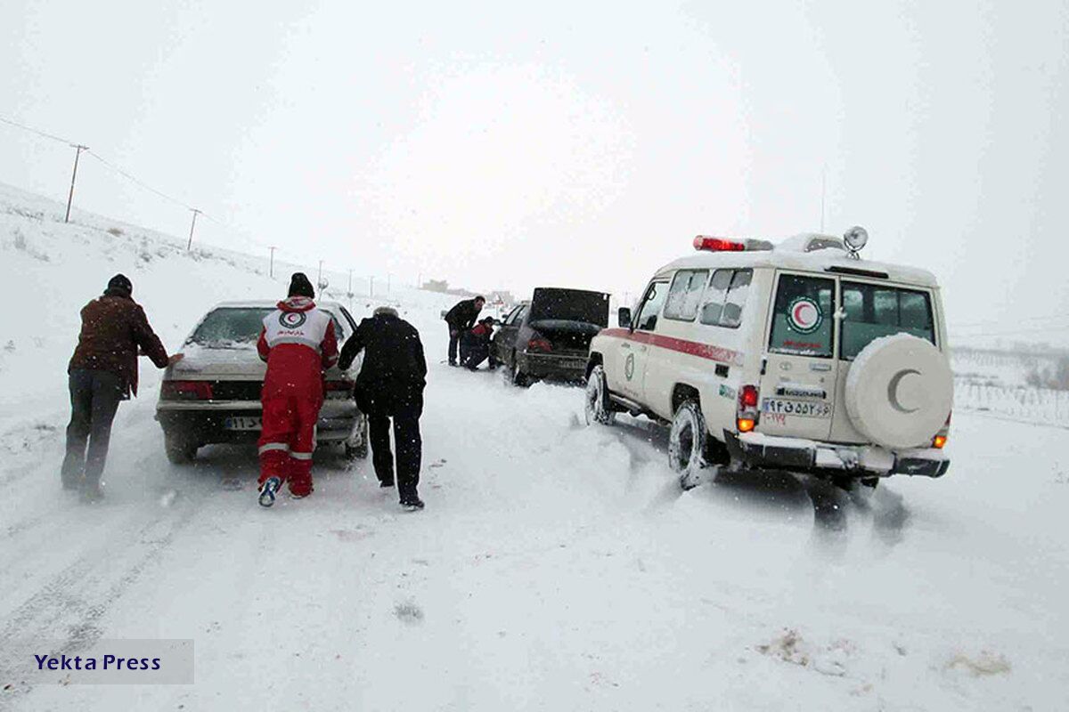 بارش باران و کولاک برف / آماده باش امدادگران در ۱۰ استان