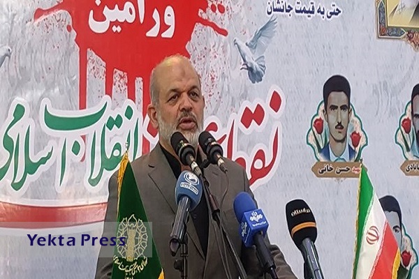 وزیر کشور: جمهوری اسلامی به یک نقطه کانونی در منطقه تبدیل شده است