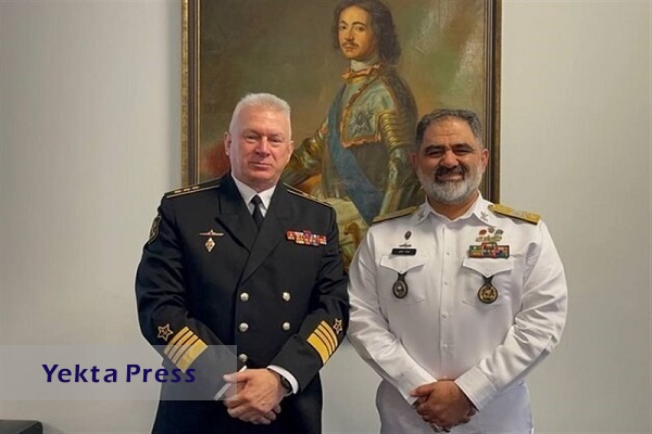 دیدار دریادار ایرانی با فرمانده نیروی دریایی روسیه