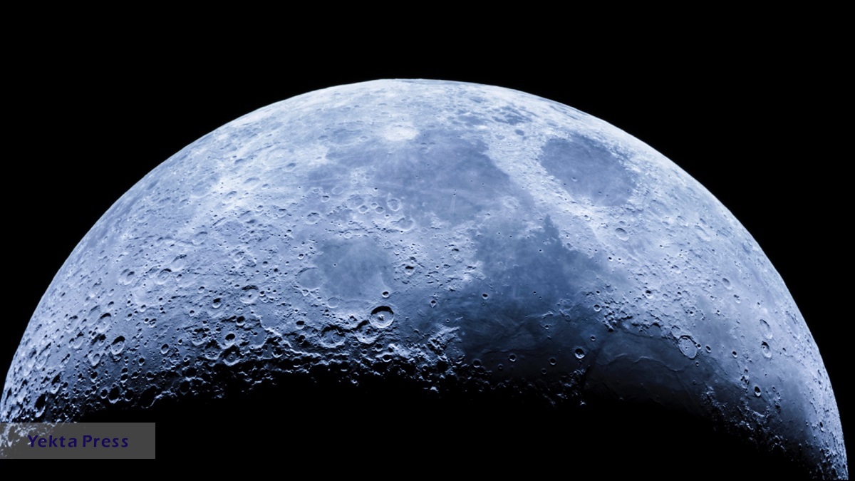 روسیه فضاپیمایی برای یافتن آب در سطح کره ماه پرتاب می کند