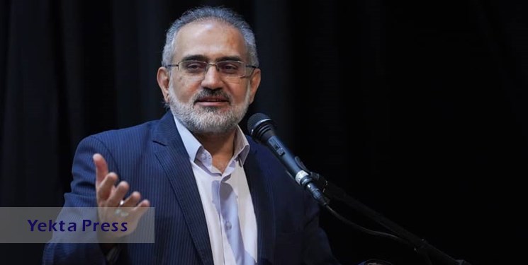 حسینی: خبرنگاران و رسانه‌های انقلابی نبودند نمی‌توانستیم با هجمه‌های دشمنان مقابله کنیم