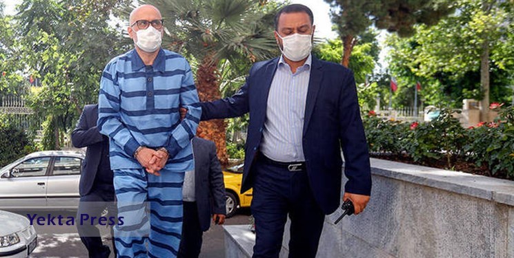 ۱۲ و نیم سال زندان برای اکبر طبری صرفا در بخش ارتشاء