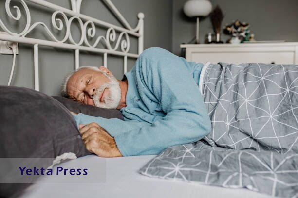 خواب زیاد سالمندان چه دلایل و خطراتی دارد؟