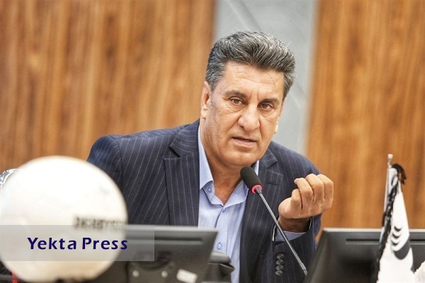 رئیس کمیته داوران:برای حفظ مجموعه VAR در ایران مشغول مذاکره هستیم