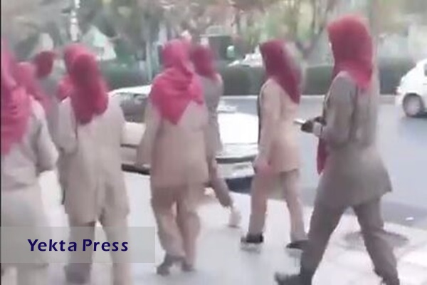 توضیح وزارت کشور درباره «ماجرای حضور زنان با لباس منافقین در خیابان‌های تهران»