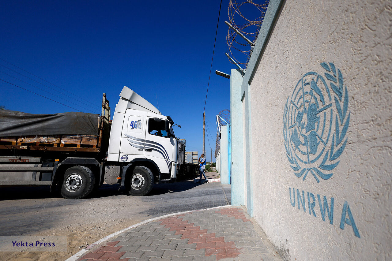 ادعای آمر صد کامیون کمک به غزه توافق شده است
