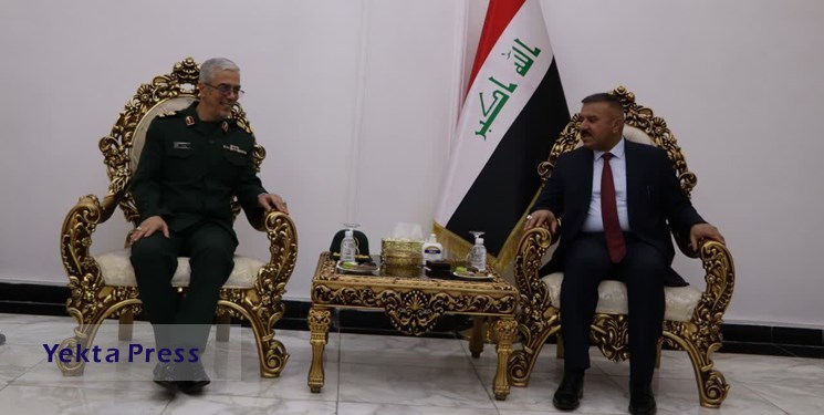 سرلشکر باقری در دیدار با وزیر کشور عراق: دولت عراق تا خلع سلاح کامل گروهک‌های تروریستی به اقدامات خود ادامه دهد