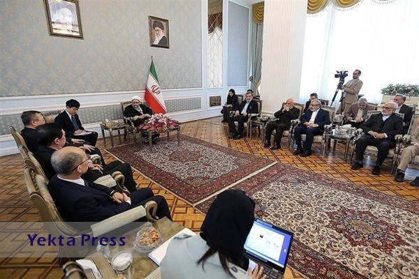 دیدار آملی لاریجانی با وزیر ارتباطات بین المللی حزب کمونیست چین