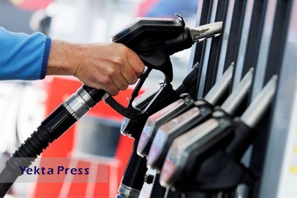 راستینه:دولت برنامه‌ای برای افزایش قیمت بنزین در سال آینده ندارد