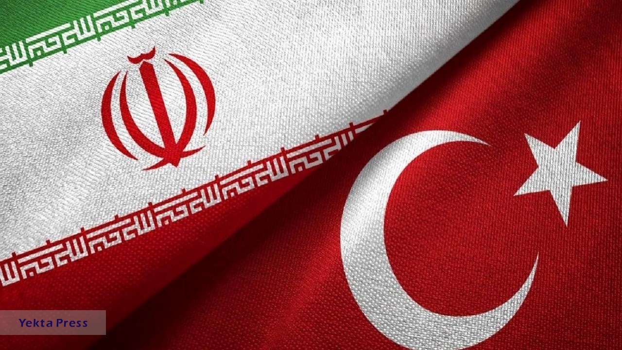 انتقال یازده زندانی ایرانی از ترکیه به داخل کشور