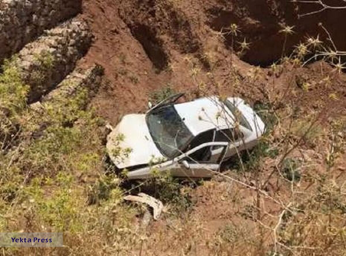 سقوط مرگبار خودروی ساینا به دره در شمال کشور